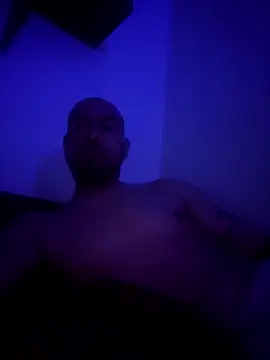 nakedtony81 online show from 01-12-26, 01:51