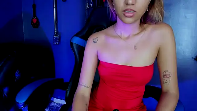 Snapshot of daphneandrade chatting on 09-09-25, 03:05 daphneandrade online show from 09-09-25, 03:05