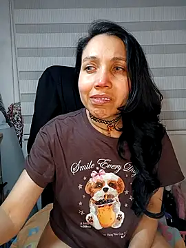 KimPielCanela online show from 10-05-25, 10:44