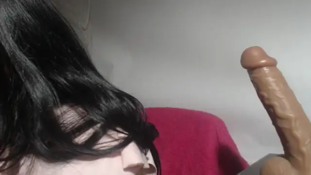 KimPielCanela online show from 12-13-25, 08:04