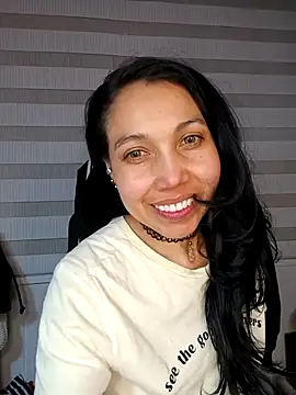 KimPielCanela online show from 09-11-25, 02:22