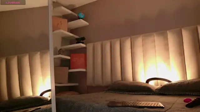 Megan mooree  online show from 10-16-25, 12:35