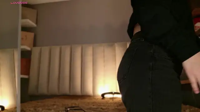 Megan mooree  online show from 03-04-26, 01:08