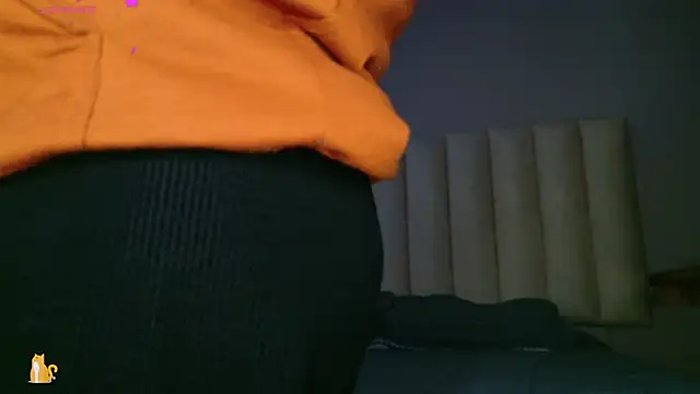 Megan mooree  online show from 11-05-25, 12:19