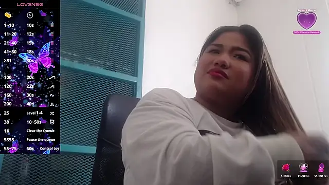 Snapshot of Gabycutee chatting on 10-11-25, 07:59 Gabycutee online show from 10-11-25, 07:59