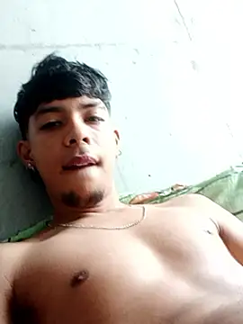 Snapshot of Elputas chatting on 10-15-25, 03:31 Elputas online show from 10-15-25, 03:31