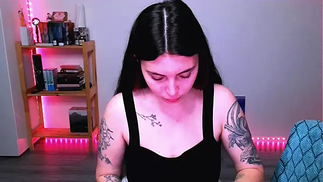 Snapshot of peaachybabe__ chatting on 10-19-25, 02:58 peaachybabe online show from 10-19-25, 02:58