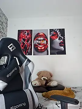 Antonella2 m online show from 11-18-25, 05:05