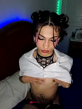 Snapshot of Abby_bella09 chatting on 02-05-25, 04:03 Abby bella09 online show from 02-05-25, 04:03