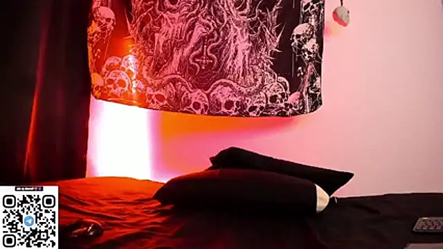 Agnes jones  online show from 11-29-25, 12:33