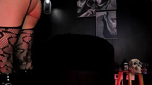 Agnes jones  online show from 10-08-25, 01:18