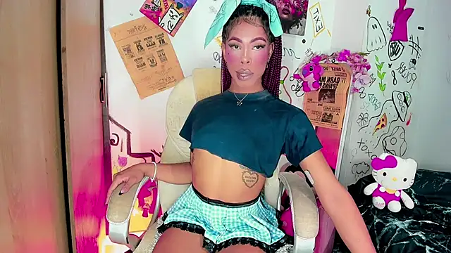 bloom444 online show from 05-30-26, 02:18