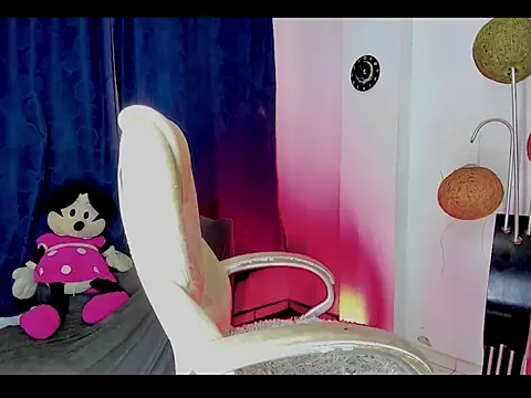 bloom444 online show from 04-28-26, 02:27