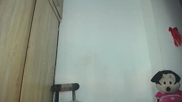 Snapshot of bloom444 chatting on 02-04-25, 10:13 bloom444 online show from 02-04-25, 10:13