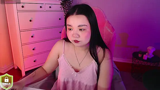 Suzy Baee online show from 12-08-24, 12:30