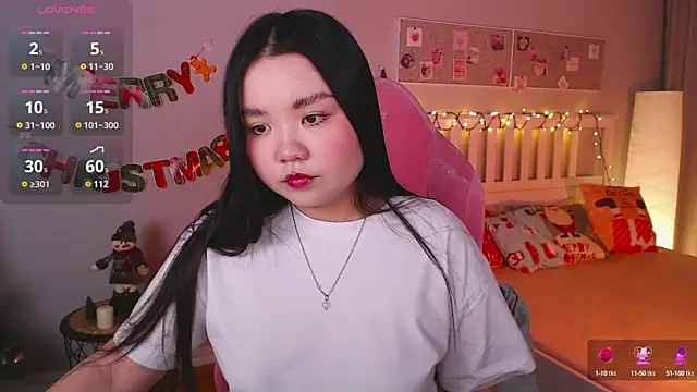 Suzy Baee online show from 12-12-24, 12:22