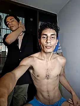 Snapshot of divinityros chatting on 10-05-25, 10:00 divinityros online show from 10-05-25, 10:00