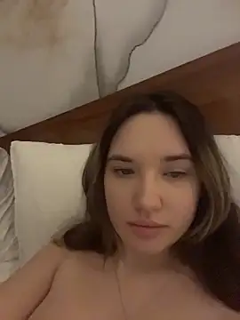 Holly Molii online show from 03-19-26, 12:43