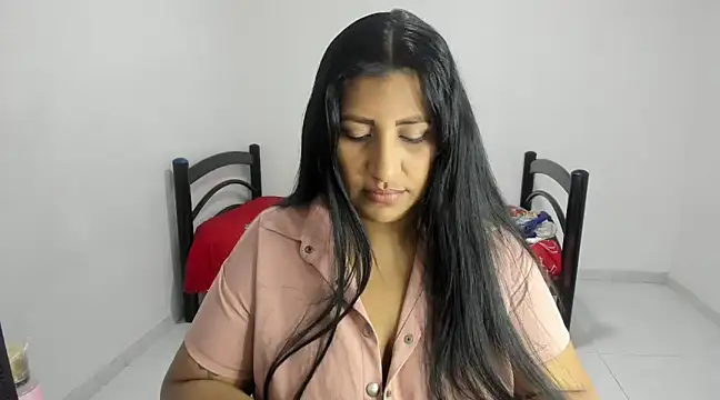 Snapshot of nikol_sexy39 chatting on 02-27-25, 06:53 nikol sexy39 online show from 02-27-25, 06:53