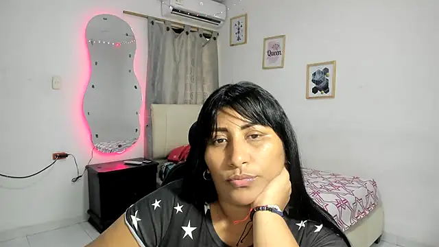 Snapshot of nikol_sexy39 chatting on 09-26-25, 02:02 nikol sexy39 online show from 09-26-25, 02:02