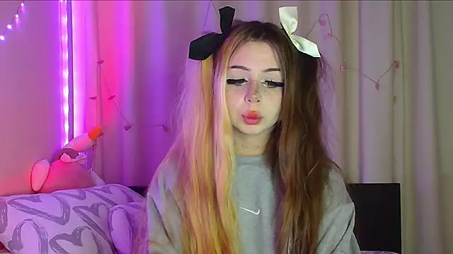 suemeow online show from 03-14-25, 04:43