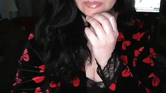 CronacaErotica online show from 11-17-25, 05:28