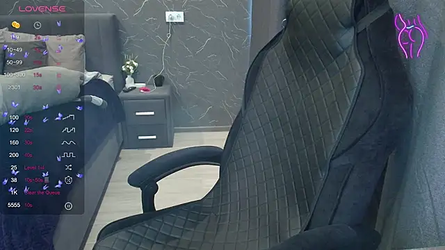 Alice Weiss online show from 02-20-26, 01:02