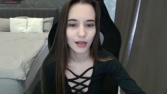 Alice Weiss online show from 10-11-25, 08:04