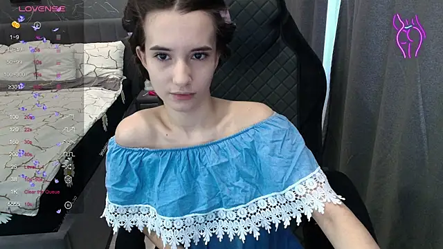 Alice Weiss online show from 02-15-26, 06:36