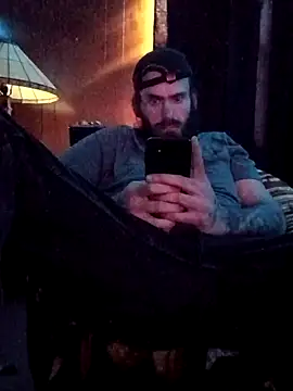 Snapshot of RobStrokes215 chatting on 11-23-25, 05:34 RobStrokes215 online show from 11-23-25, 05:34