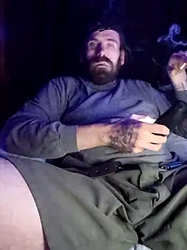 Snapshot of RobStrokes215 chatting on 10-02-25, 10:18 RobStrokes215 online show from 10-02-25, 10:18