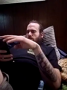 Snapshot of RobStrokes215 chatting on 03-03-25, 07:57 RobStrokes215 online show from 03-03-25, 07:57