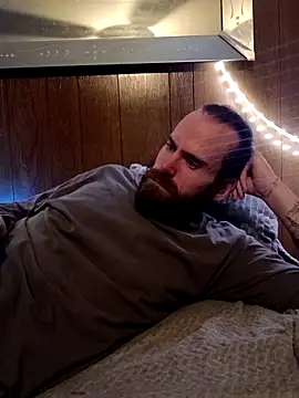 Snapshot of RobStrokes215 chatting on 02-13-25, 03:29 RobStrokes215 online show from 02-13-25, 03:29