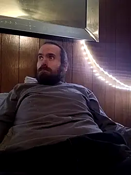 Snapshot of RobStrokes215 chatting on 02-12-25, 05:05 RobStrokes215 online show from 02-12-25, 05:05