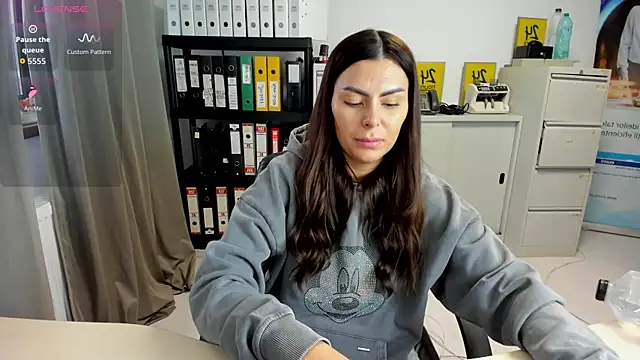 kilenyapatrice online show from 10-26-25, 01:44