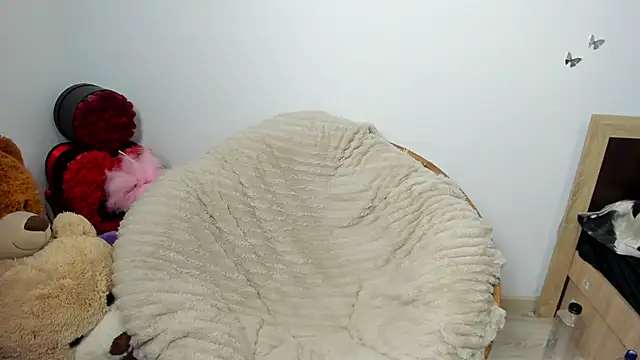 kilenyapatrice online show from 02-15-26, 03:44