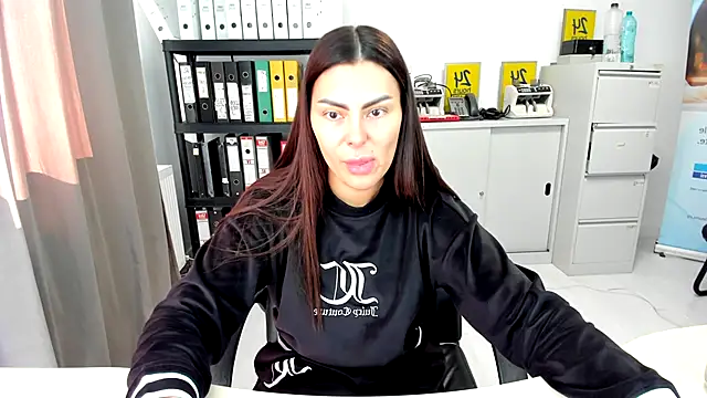 kilenyapatrice online show from 10-22-25, 10:36