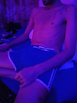 Snapshot of johngil0995 chatting on 11-22-25, 08:24 johngil0995 online show from 11-22-25, 08:24