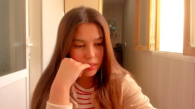 LunaXmii online show from 10-03-25, 08:49