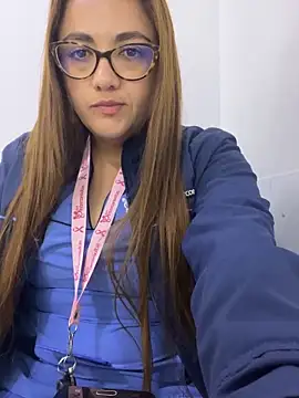 Snapshot of Shianrose chatting on 10-15-25, 02:36 Shianrose online show from 10-15-25, 02:36