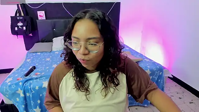 Snapshot of im_angels77 chatting on 02-20-25, 04:18 im angels77 online show from 02-20-25, 04:18