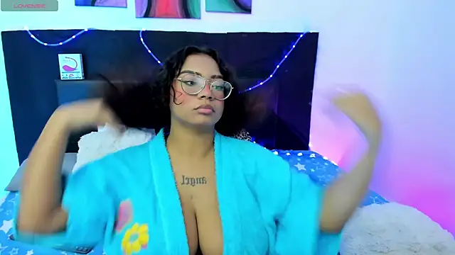 Snapshot of im_angels77 chatting on 02-11-25, 03:08 im angels77 online show from 02-11-25, 03:08