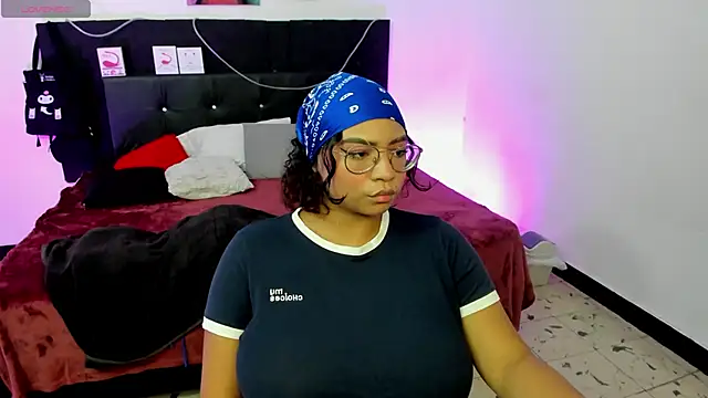 Snapshot of im_angels77 chatting on 02-23-25, 05:45 im angels77 online show from 02-23-25, 05:45