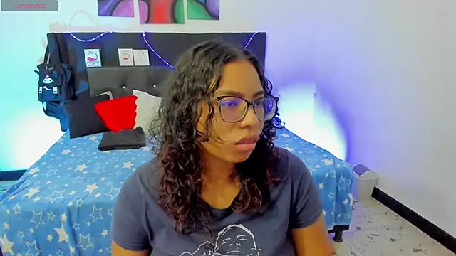 Snapshot of im_angels77 chatting on 03-04-25, 02:27 im angels77 online show from 03-04-25, 02:27