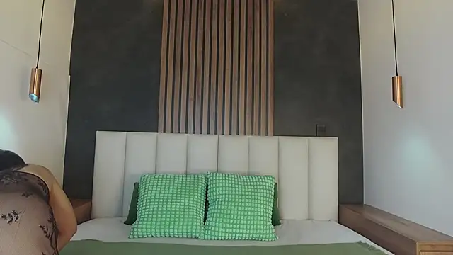 JaylaScott   online show from 10-01-25, 11:47