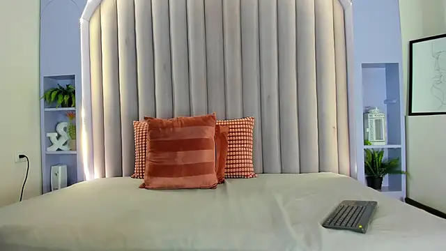 JaylaScott   online show from 02-19-26, 11:51