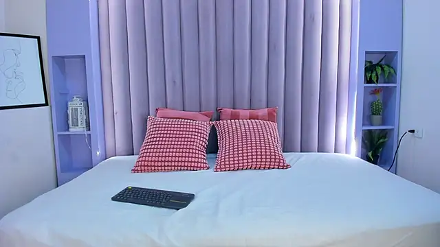 JaylaScott   online show from 01-10-26, 11:49