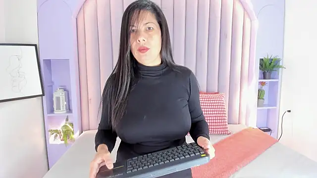 JaylaScott   online show from 11-18-25, 11:13