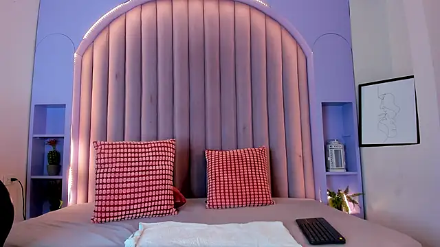 JaylaScott   online show from 12-15-25, 11:49