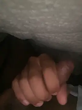 Snapshot of kaiqueeeh_90 chatting on 09-17-25, 11:07 kaiqueeeh 90 online show from 09-17-25, 11:07